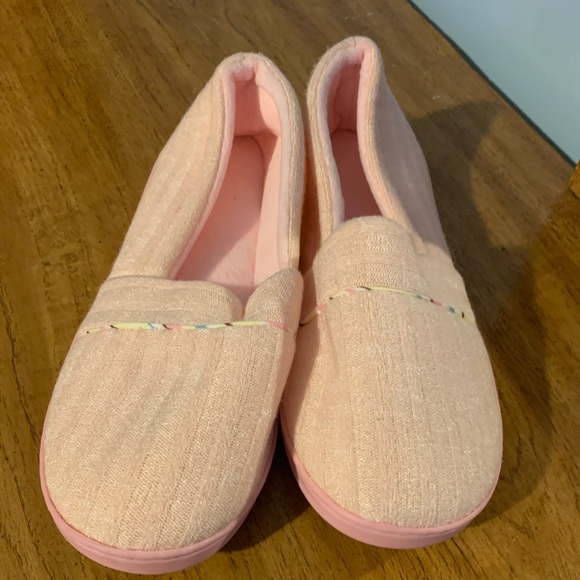 Slipper - Picture 2 of 5